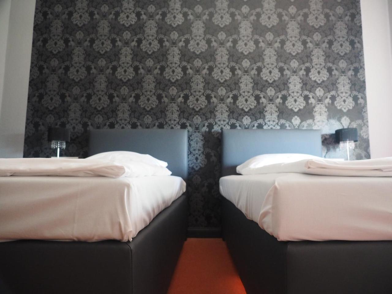 Kipphut 3*